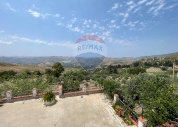 Vista delle montagne - Villa Contrada San Matteo
 
SNC, Bivona - foto 52