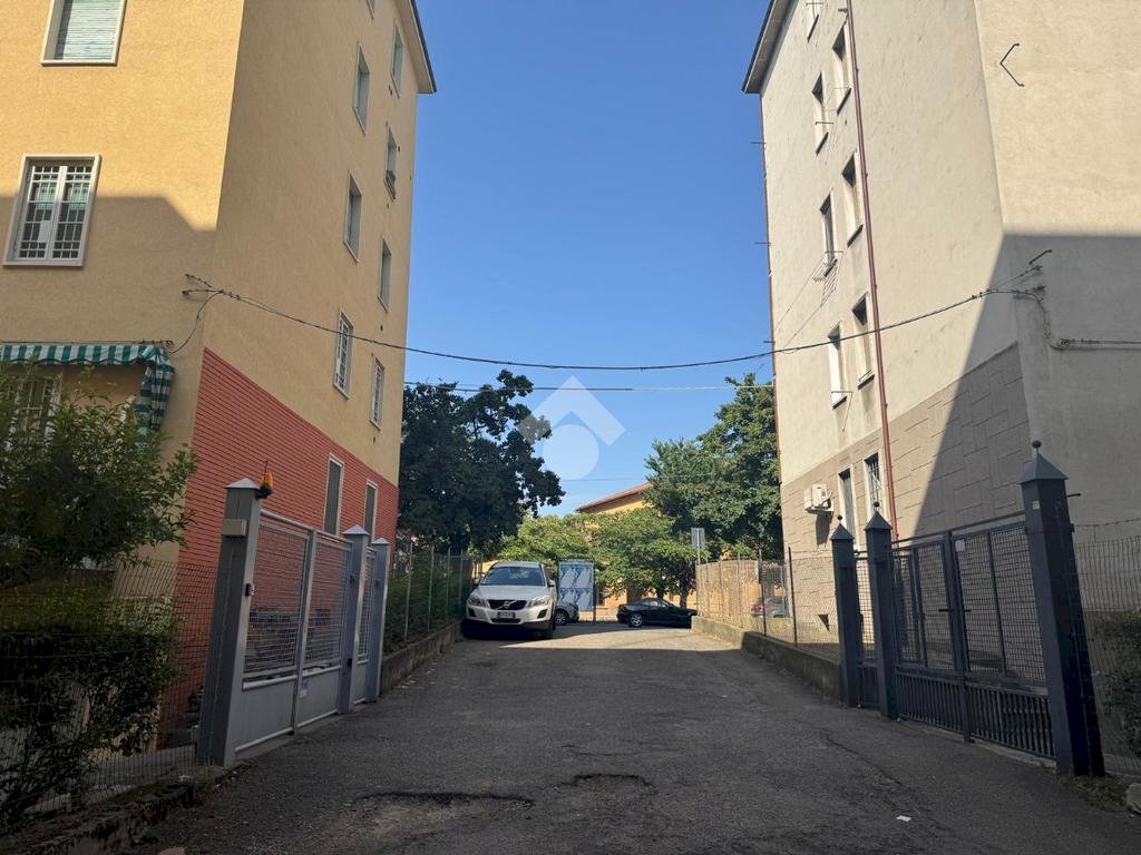 Box Via Ermanno Galeotti, Bologna (zona San Donato) - foto 2