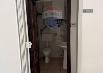 Bagno - Locale Commerciale Via Suor Marcella Arosio
15, Triggiano - foto 2