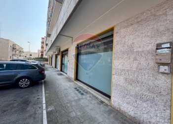 Edificio all\'aperto - Locale Commerciale Via Suor Marcella Arosio
15, Triggiano - foto 19