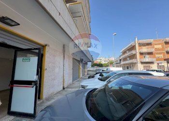 Edificio all\'aperto - Locale Commerciale Via Suor Marcella Arosio
15, Triggiano - foto 20