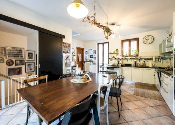 Foto 1 - Villa a Schiera via 4 novembre
 
19B, Cittiglio - foto 1