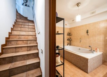 Foto 25 - Villa a Schiera via 4 novembre
 
19B, Cittiglio - foto 25