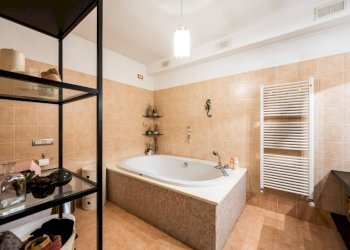 Foto 32 - Villa a Schiera via 4 novembre
 
19B, Cittiglio - foto 32