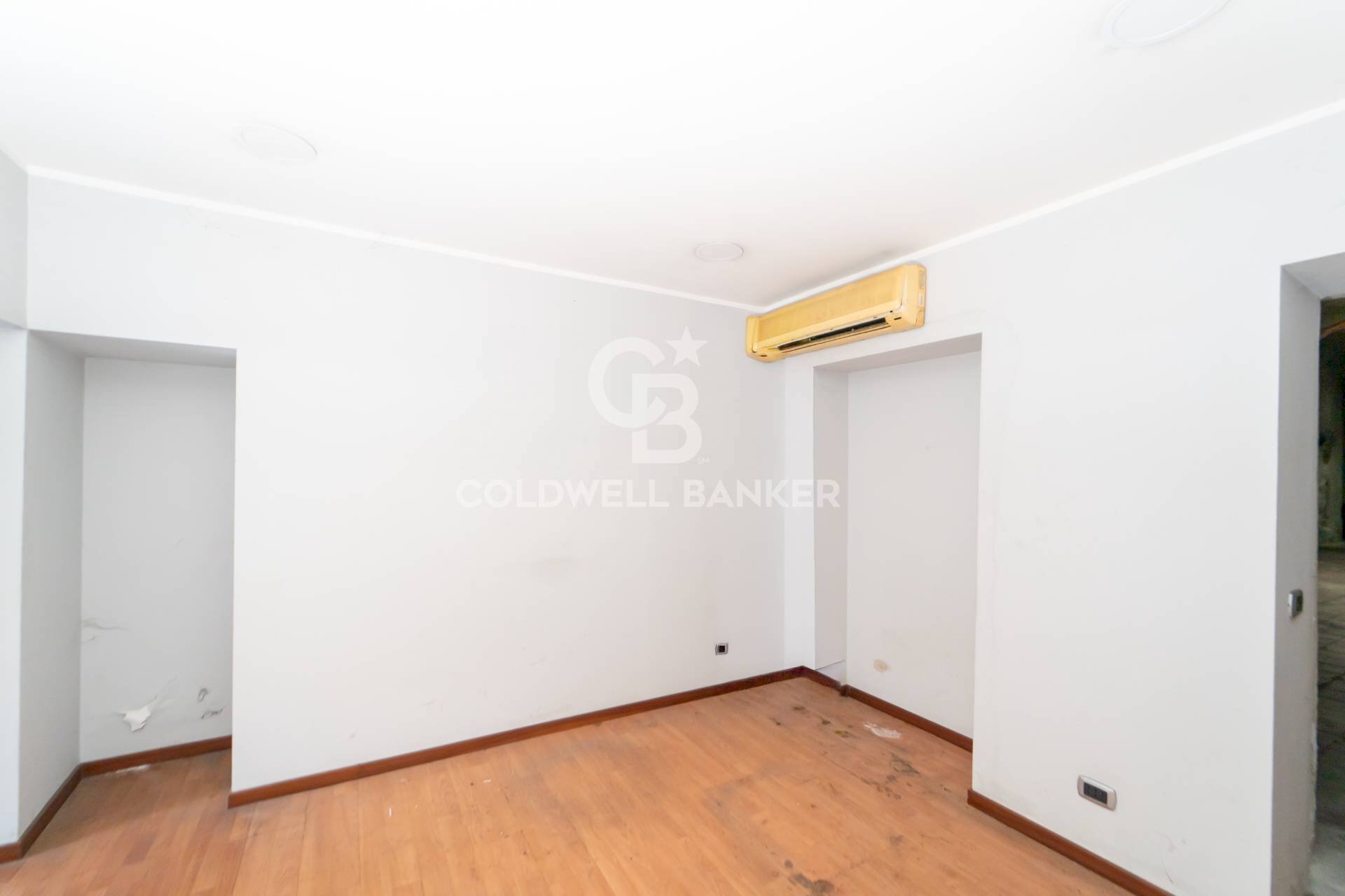 Foto 2 - Commercial Premises Via De Branca
 
24-28-30, Catania - photo 2