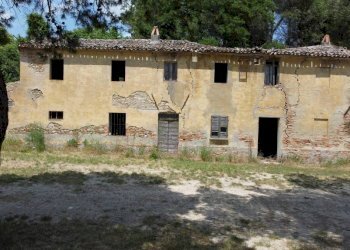 Facciata - Rustico via Mombaroccese, Cartoceto - foto 13