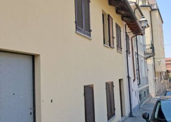 Facciata - Trilocale via delle Rosine, Chieri - foto 2