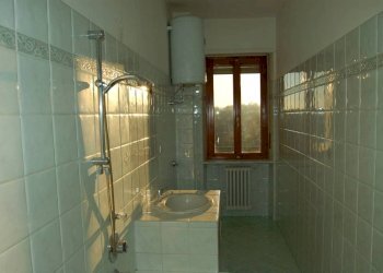 Bagno - Bilocale corso Torino, 23, Chieri - foto 6
