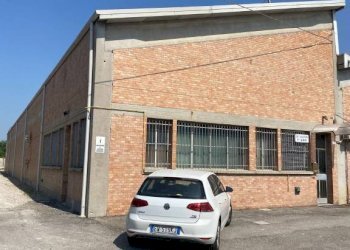 Facciata - Magazzino via Achille Grandi, Granarolo dell'Emilia - foto 9