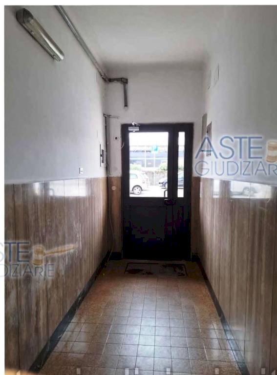 Interno palazzo - Trilocale all'asta via Giacomo Puccini, Genova (zona Sestri Ponente) - foto 3