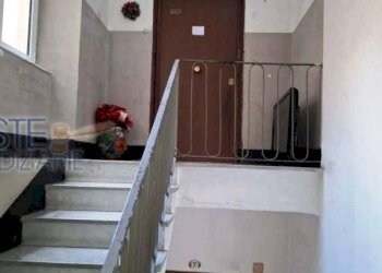 Interno palazzo - Trilocale all'asta via Giacomo Puccini, Genova (zona Sestri Ponente) - foto 4