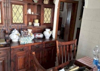 Salone - Trilocale all'asta via Giacomo Puccini, Genova (zona Sestri Ponente) - foto 10