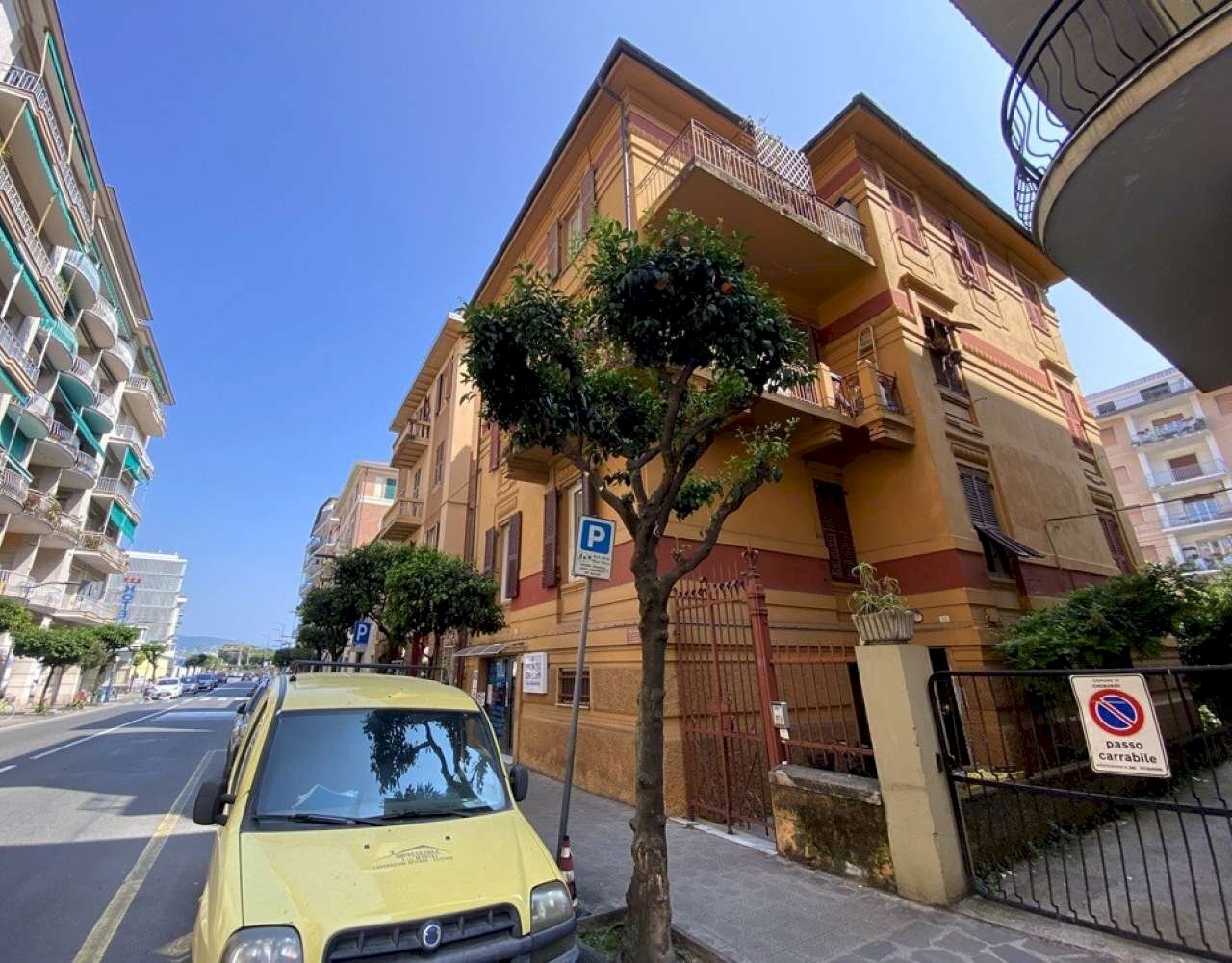 Esterni - Stabile - Palazzo corso Vincenzo de Michiel, 9, Chiavari - foto 2