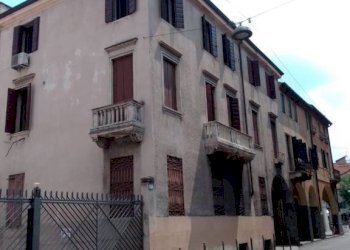 Facciata - Bilocale via Beato Pellegrino, 14, Padova - foto 6