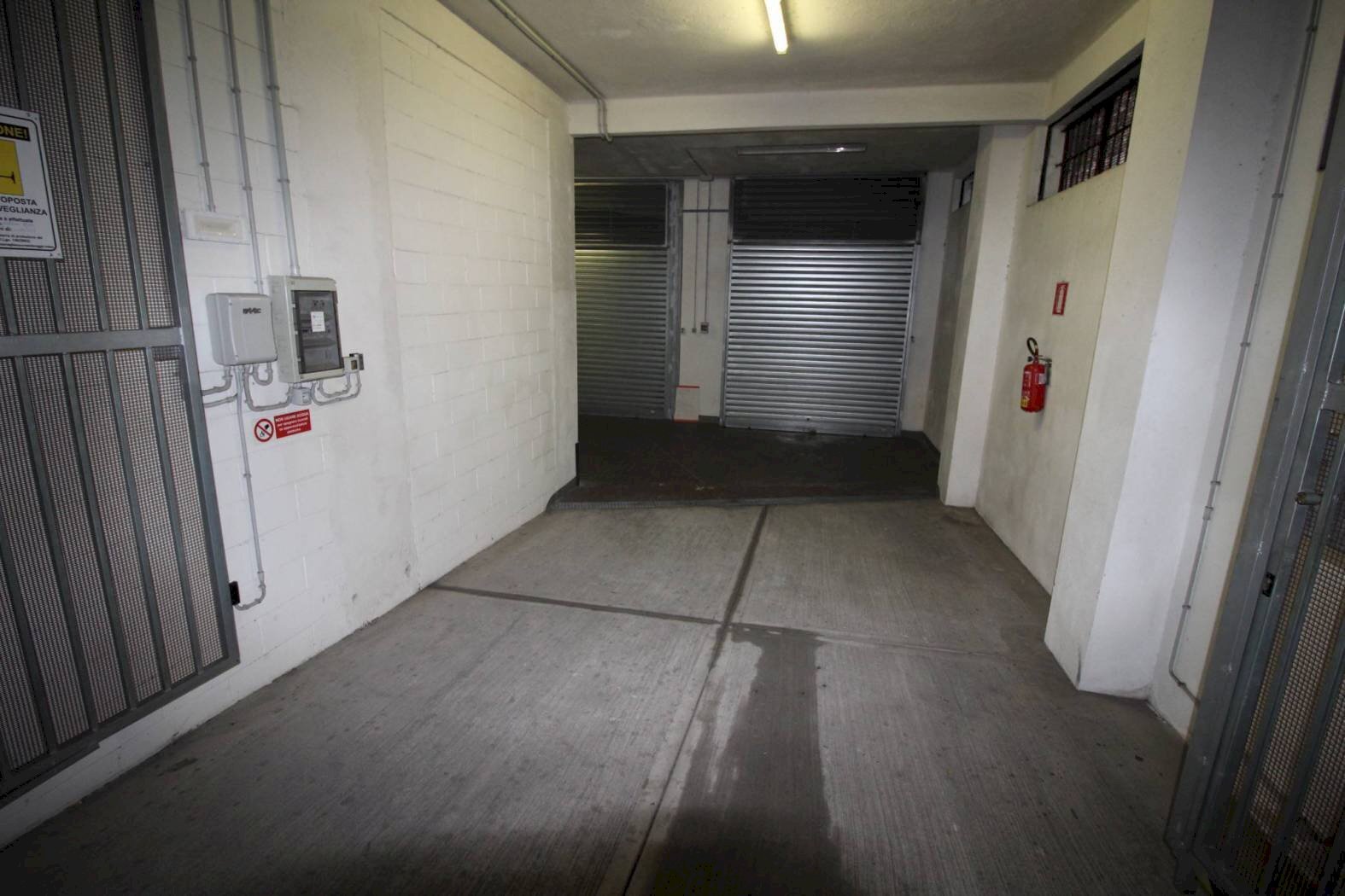 entrata - Box via Riccardo Banderali, Genova - foto 2