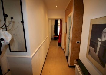 corridoio - Two-room apartment via Guglielmo Oberdan, Genova - photo 5