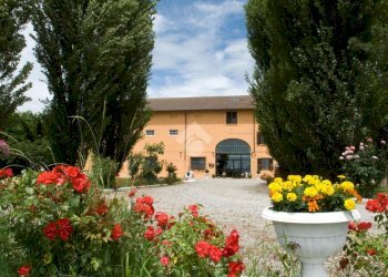Rustic Via L. Da Vinci, Cadelbosco di Sopra - photo 2
