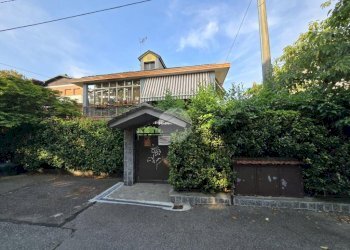 Villa Via Pasubio, Bosconero - photo 1