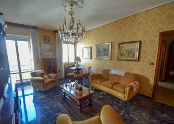 Trilocale Via Voltri 12, Genova (zona Voltri) - foto 4