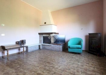Independent house Via Canale, Casalgrande - photo 8