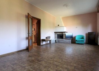 Independent house Via Canale, Casalgrande - photo 11