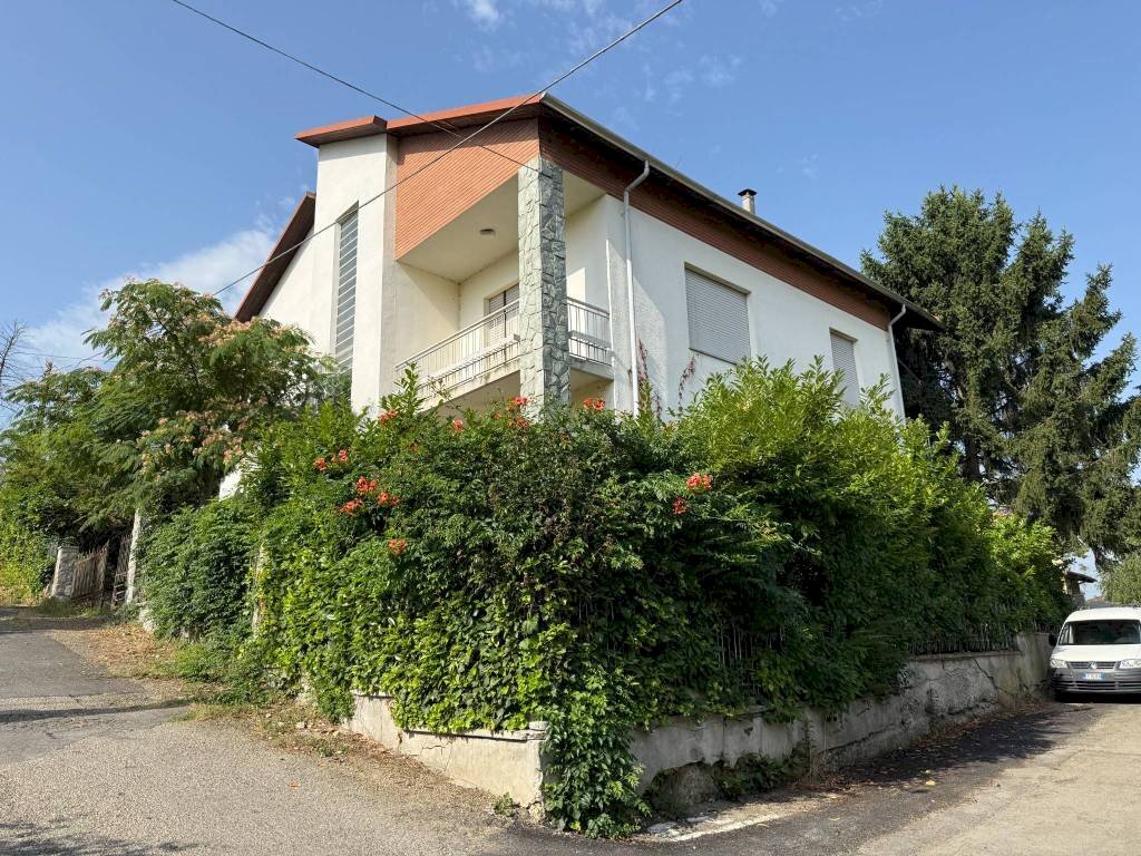 Independent house Castagnole delle Lanze - photo 1