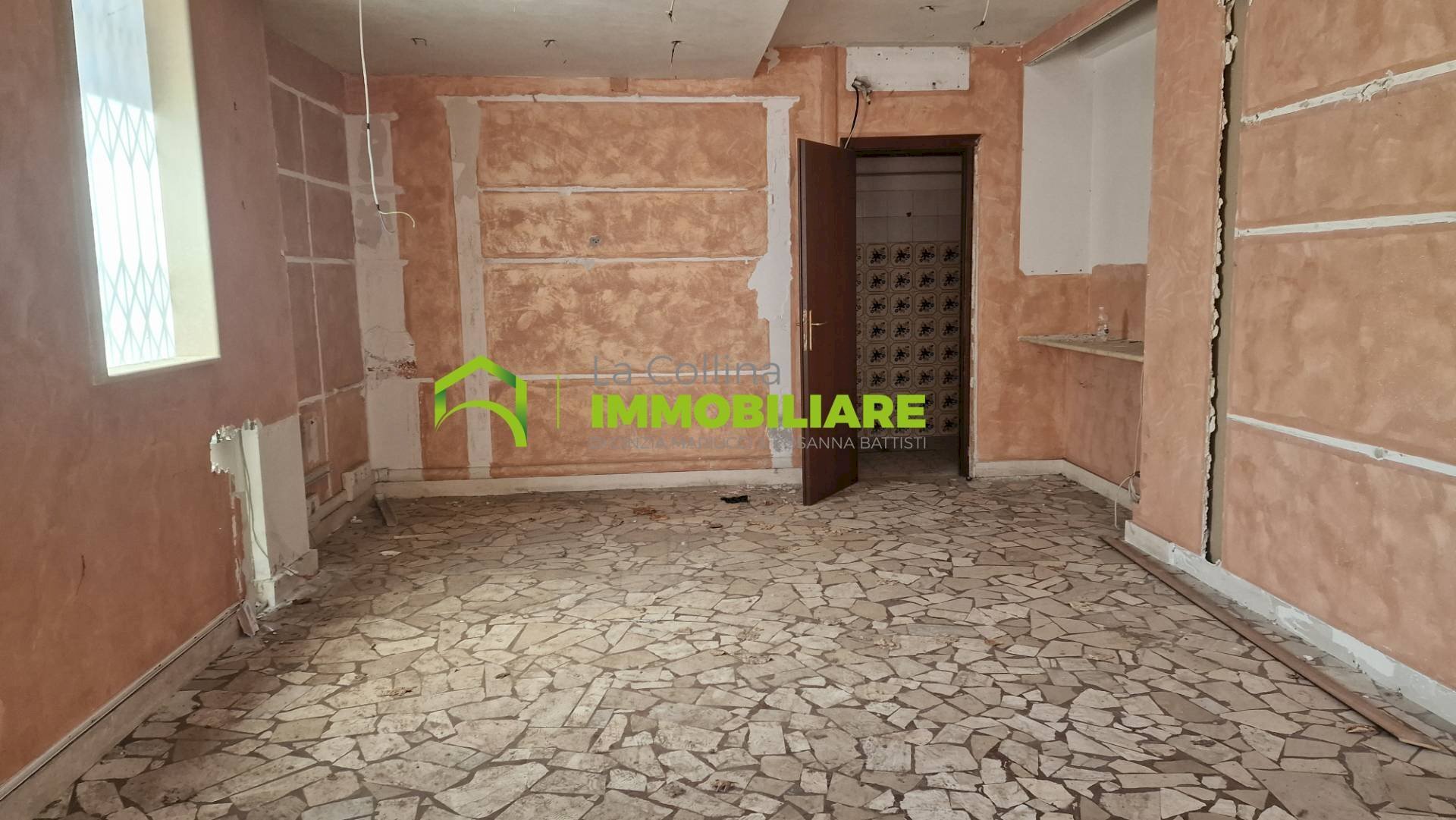 Foto 2 - Locale Commerciale COLLINA DEI PINI, Cisterna di Latina - foto 2