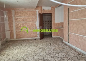 Foto 1 - Locale Commerciale COLLINA DEI PINI, Cisterna di Latina - foto 1