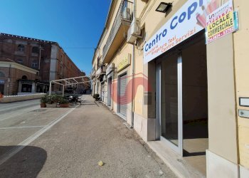 Foto 3 - Commercial Premises Via Gaetano Rummo
49, Benevento - photo 3