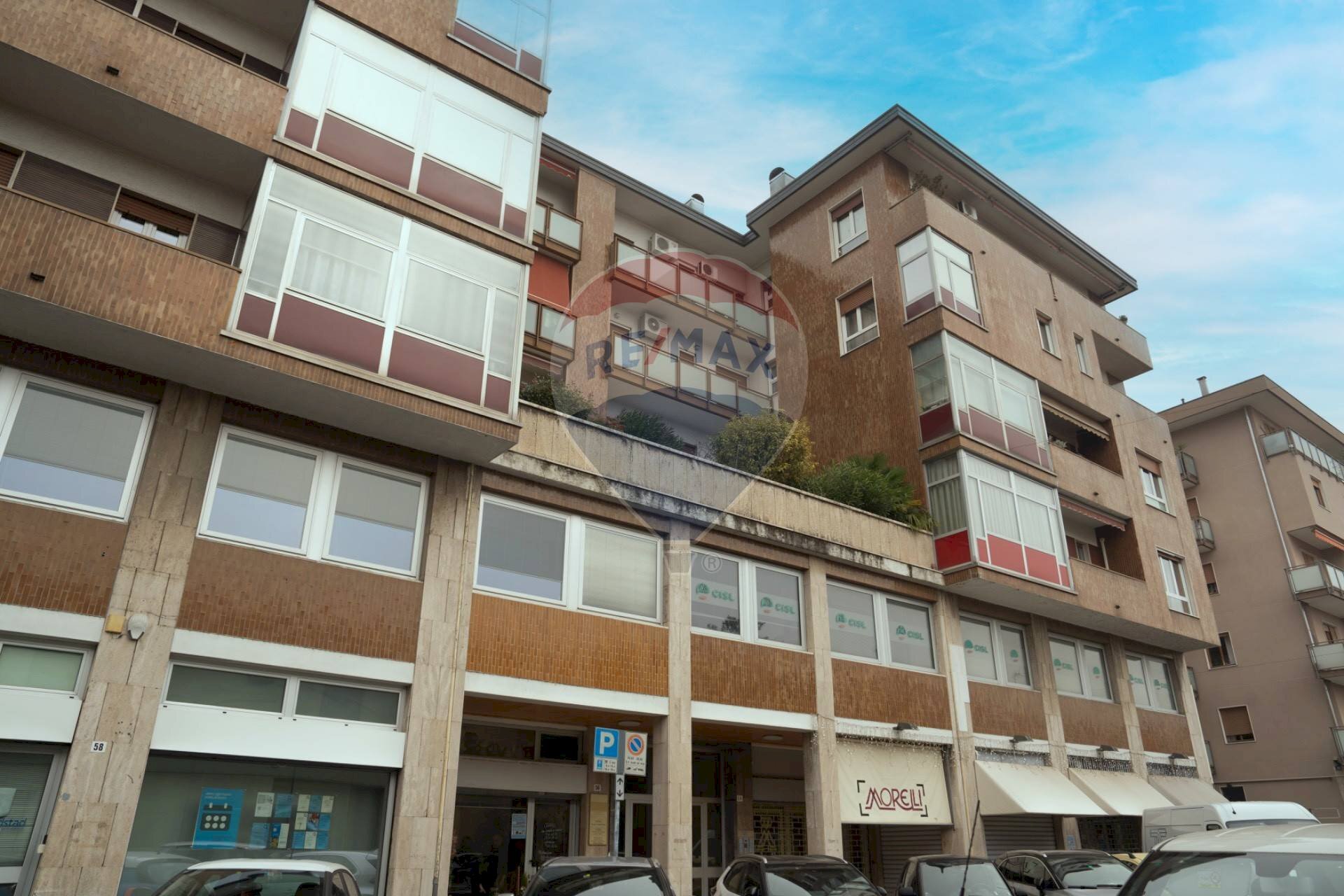 Edificio all\'aperto - Ufficio Legnano - foto 1