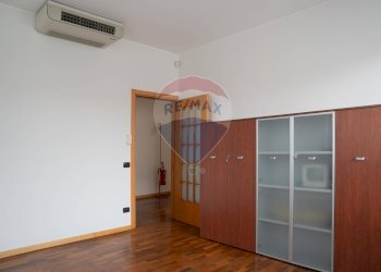 Camera / camera da letto - Ufficio Legnano - foto 24