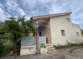 Casa all\'aperto - Villa Santeramo in Colle - foto 2