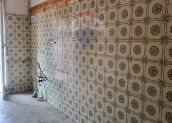 Stanza vuota - Appartamento via cristoforo colombo
 
1, Tremestieri Etneo - foto 5