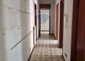 Hall / corridoio - Appartamento via cristoforo colombo
 
1, Tremestieri Etneo - foto 10