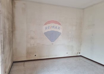 Stanza vuota - Appartamento via cristoforo colombo
 
1, Tremestieri Etneo - foto 13