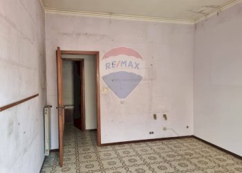 Stanza vuota - Appartamento via cristoforo colombo
 
1, Tremestieri Etneo - foto 16