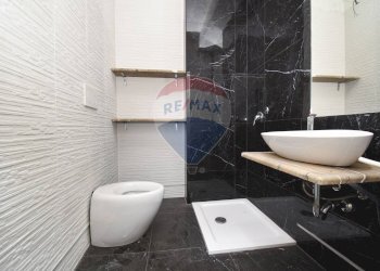Bagno - Quadrilocale Via Esiodo
 
snc, Mascalucia - foto 4