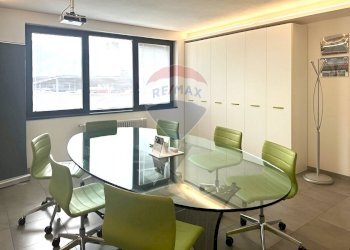 Sala da pranzo - Office Via Case Sparse Europa
13, Nembro - photo 5