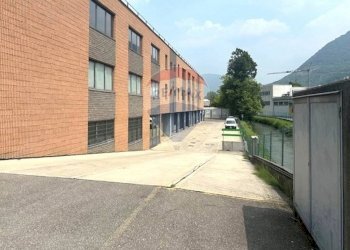 Edificio all\'aperto - Office Via Case Sparse Europa
13, Nembro - photo 42