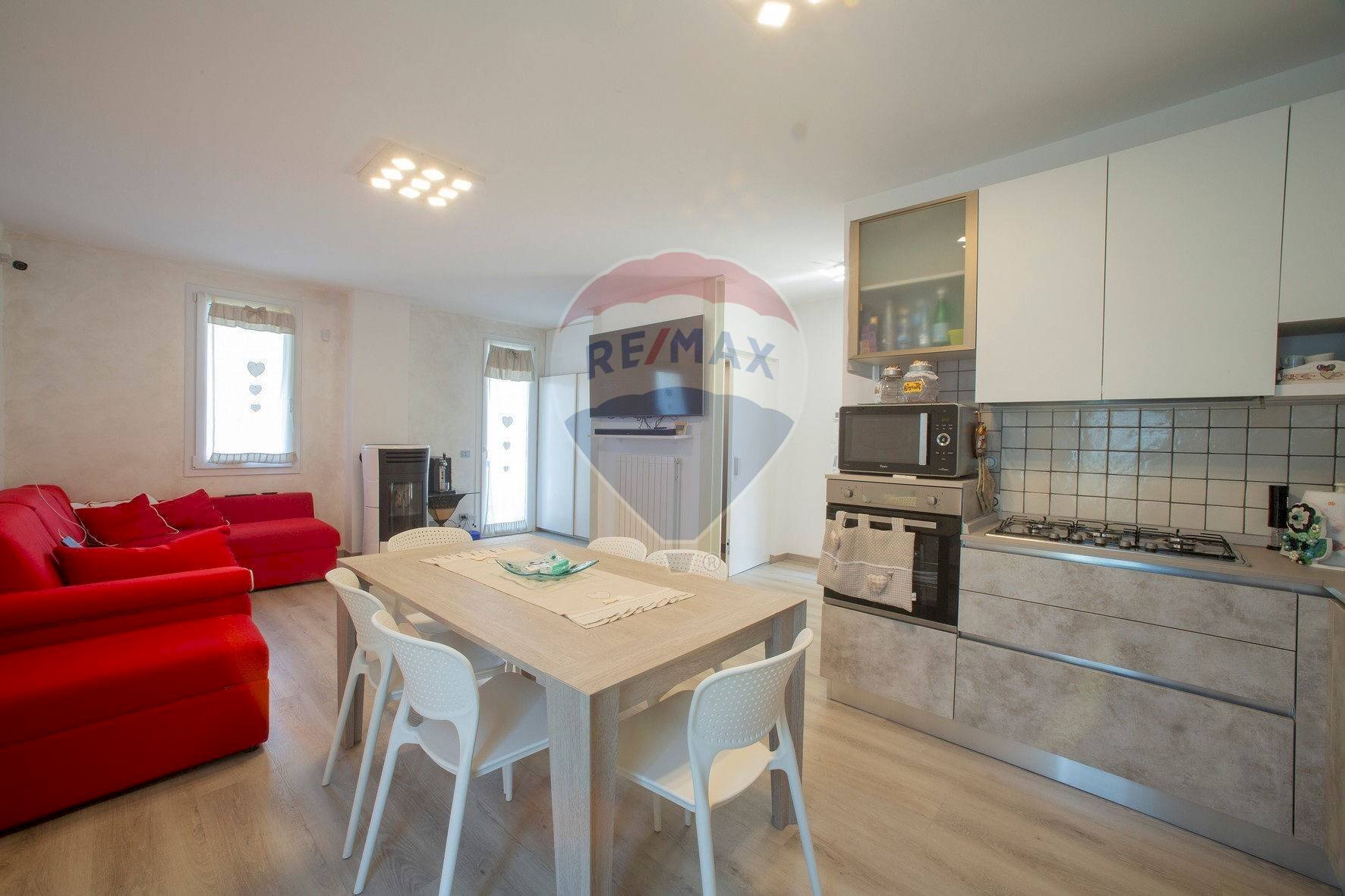 Sala da pranzo - Casa semi indipendente Pian Camuno - foto 1