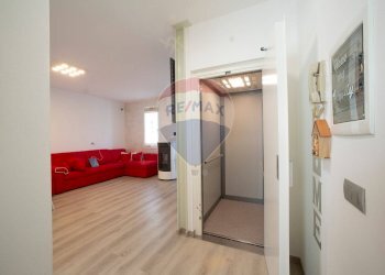 Hall / corridoio - Casa semi indipendente Pian Camuno - foto 18