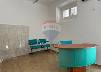 Soggiorno - Locale Commerciale Corso John Fitzgerald Kennedy
26, Scapoli - foto 4