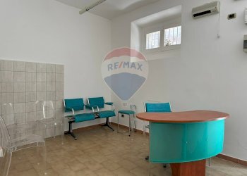 Soggiorno - Locale Commerciale Corso John Fitzgerald Kennedy
26, Scapoli - foto 9