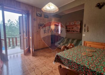 Sala da pranzo - Trilocale Via Roncone
 
1, Roccaraso - foto 2