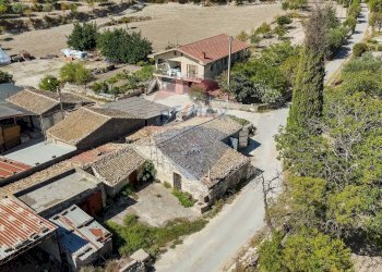 Edificio all\'aperto - Rustico C.da Montesano Piano Pozzi - Vaccaria, Modica - foto 2