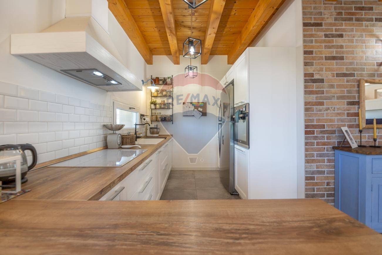 Cucina - Villa Contrada Sterpari del Garda
 
22, Rocca San Giovanni - foto 1