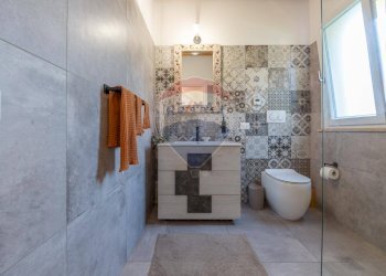 Bagno - Villa Contrada Sterpari del Garda
 
22, Rocca San Giovanni - foto 9