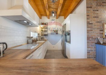 Cucina - Villa Contrada Sterpari del Garda
 
22, Rocca San Giovanni - foto 1