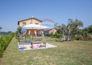 Casa all\'aperto - Villa Contrada Sterpari del Garda
 
22, Rocca San Giovanni - foto 14