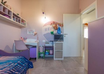 Camera / camera da letto - Villa Contrada Sterpari del Garda
 
22, Rocca San Giovanni - foto 19